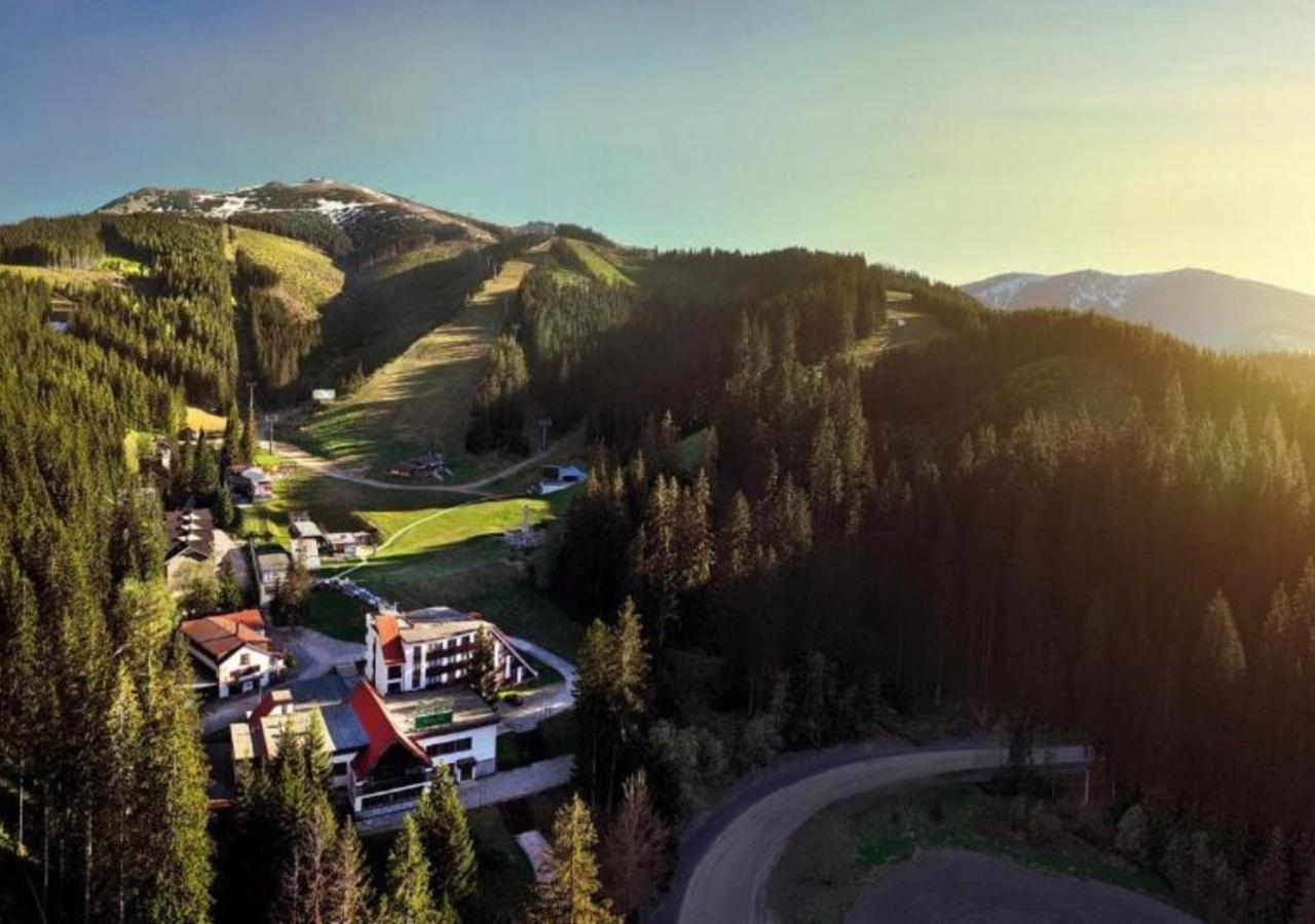 Hotel SKI Demänovská Dolina Exterior foto